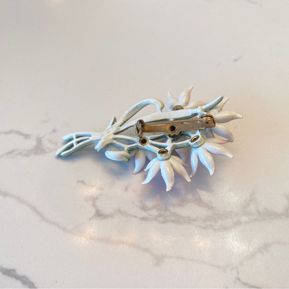 Vintage Enamel & metal pin and clip earring set - Picture 7 of 7